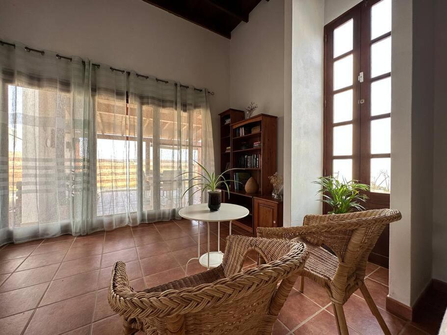 Private Villa With Pool In The Mountains Pajara  Exterior photo